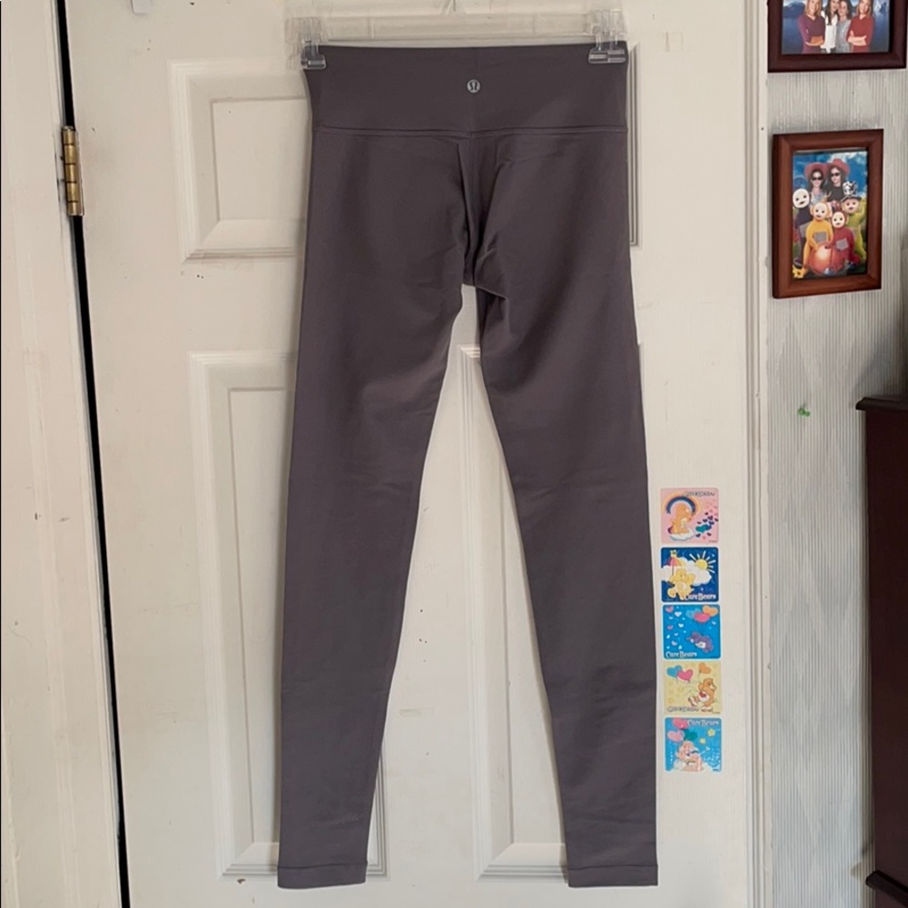 Lululemon light gray leggings